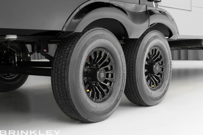 | Model Z AIR 297 Travel Trailers 61 Quality Construction