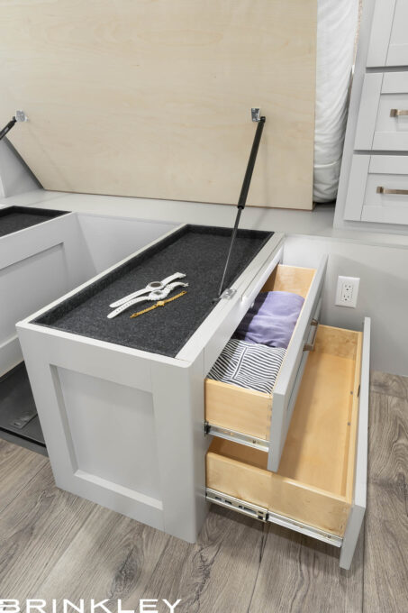 | Model Z AIR 297 Travel Trailers 40 Thoughtful Storage Spaces