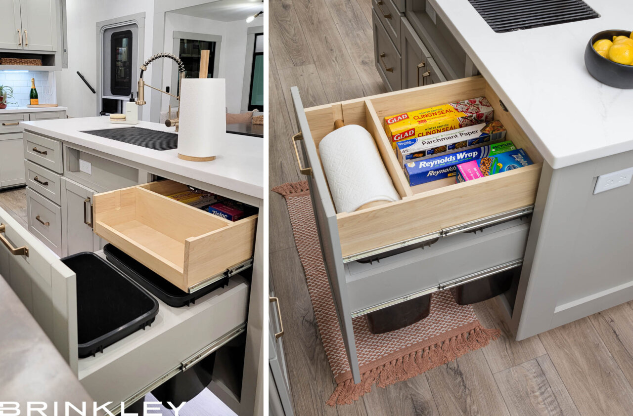 | Model Z 3110 Fifth Wheels 18 Paper Towel Holder & Dual Trash Bins