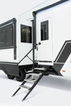 | Model Z 3515 Fifth Wheels 51 Luxury Fifth Wheel RV