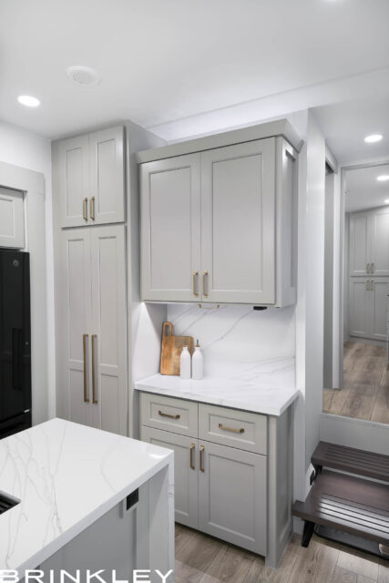 | Model G 4100 Toy Haulers 37 Solid Surface Counters