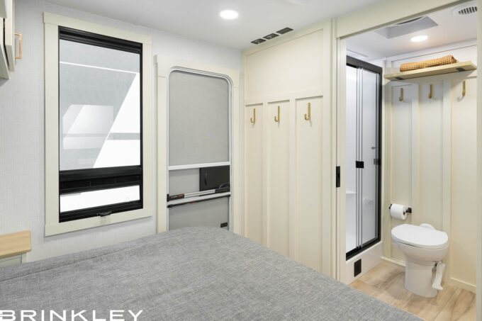 | Model I 294 Travel Trailers 26 Travel Trailer with Second Entry Door