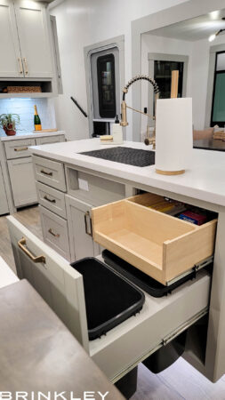 | Model Z 3600 Fifth Wheels 24 Panty Dropper