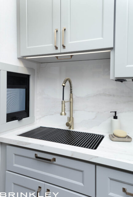 | Model G 4000 Toy Haulers 40 Brinkley RV Model G 3500 Fifth Wheels Int Kitchen Farmhouse Sink 9065