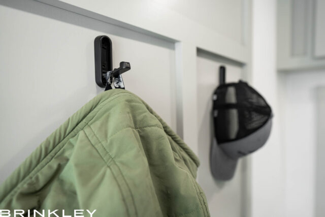 | Model Z 3515 Fifth Wheels 30 RV Coat Hooks