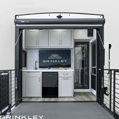 | Model Z 3420 Fifth Wheels 42 Fifth Wheel with an Outside Kitchen & Patio