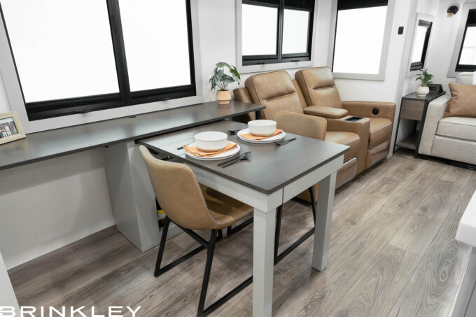 | Model Z AIR 297 Travel Trailers 17 Brinkley Z Dinesk™ - Table 4 Two