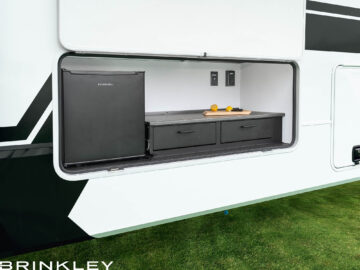 | Model Z 3610 Fifth Wheels 67 2024 Brinkley RV Model Z 3610 Exterior Outdoor Kitchen 02093 Web