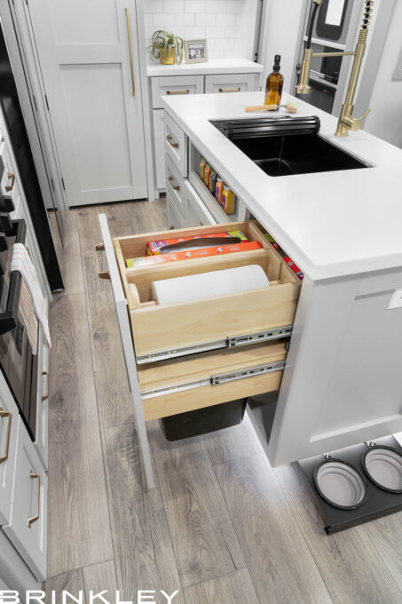 | Model Z AIR 297 Travel Trailers 9 Stow 'N Go Paper Towel Caddy