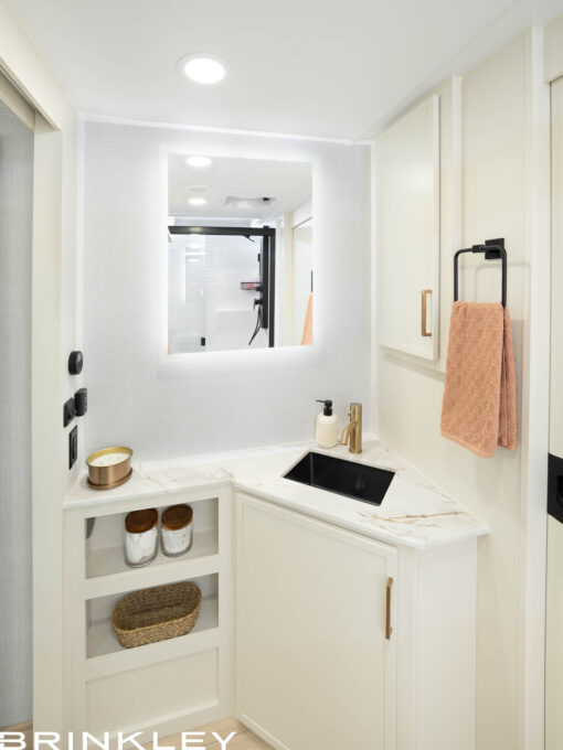 | Model I 294 Travel Trailers 31 Large Travel Trailer RV Bathroom