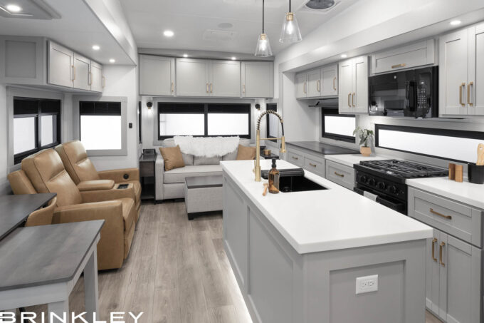 | Model Z 3610 Fifth Wheels 8 Luxury Fifth Wheel with Residential Interior