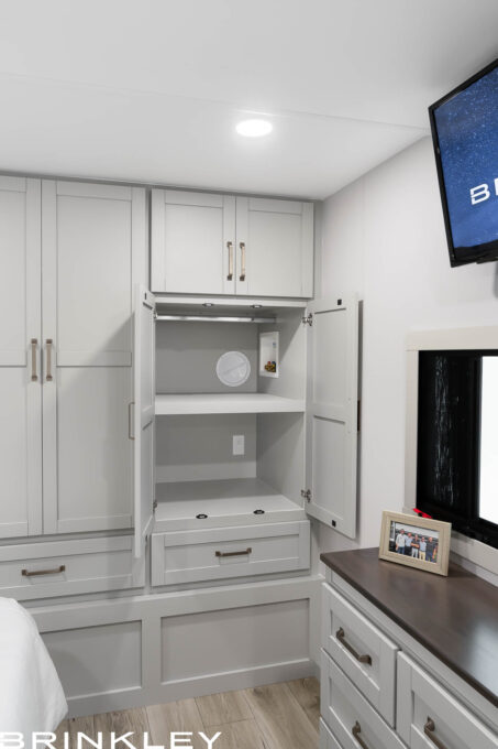 | Model Z AIR 310 Travel Trailers 39 travel trailer with washer & dryer