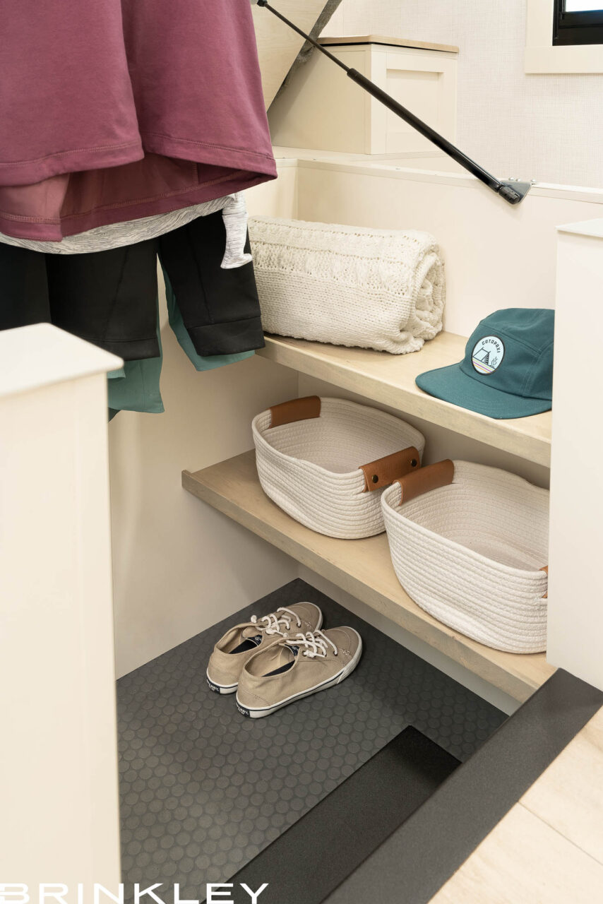 | Model I Travel Trailer Line 56 Large Travel Trailer Closets