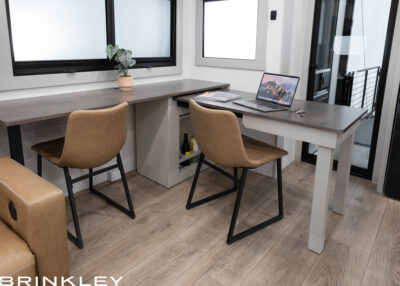 | Model Z 3420 Fifth Wheels 22 Fifth Wheel Office Space