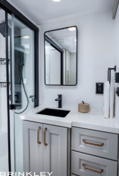 | Model G 3500 Toy Haulers 62 Brinkley RV Model G 3500 Fifth Wheels Int Bathroom Main 9400