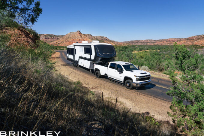 | Model Z 2680 Fifth Wheels 39 Brinkley RV Luxury Fifth Wheels