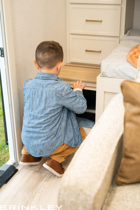 | Model I 294 Travel Trailers 38 This Model I 294 Travel Trailer with a Smart Use Of Space making for lots of ways to organize while on the road.