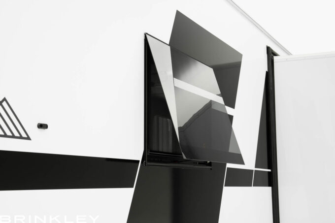 | Model I 275 Travel Trailers 39 Brinkley Square Windows