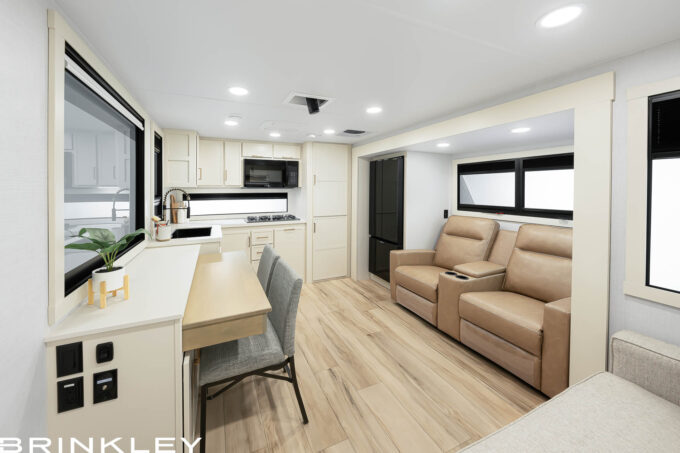 | Model I 275 Travel Trailers 8 Residential Interior