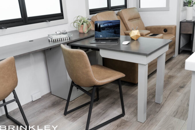 | Model Z AIR 310 Travel Trailers 19 Brinkley Z Dinesk™