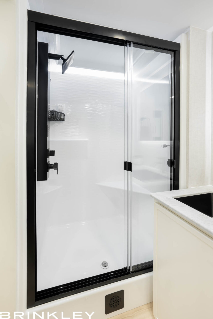 | Model I Travel Trailer Line 59 Large Travel Trailer Bathroom